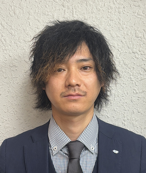 委員長 横山 浩之